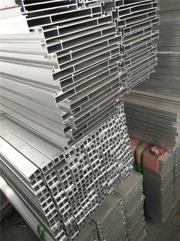 ���Ͻ�˫�ݱ��ż�